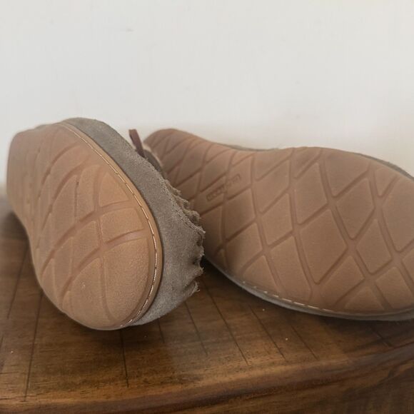 LL Bean Wicked Good Moccasin Slippers Mens 10 Medium Olive Green Suede Sheepskin